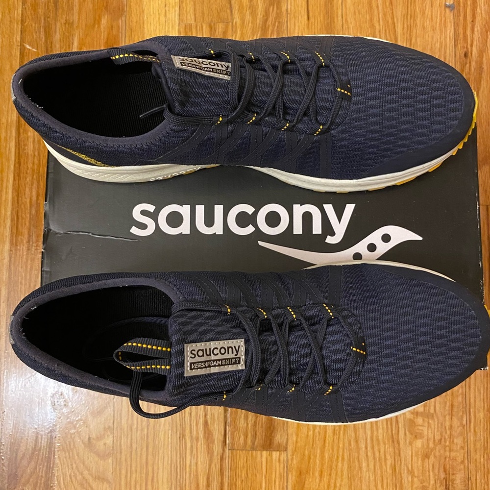Men’s saucony sneakers